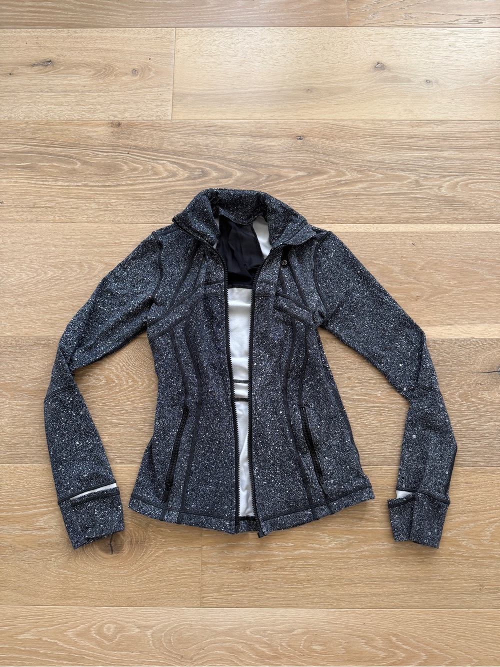 Lululemon Women's Speckled Heather Zip-Up Jacket - Black 4/6